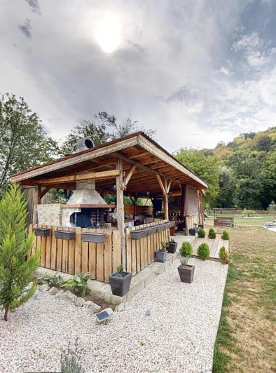 Image No.6-4 Bed Country Property for sale