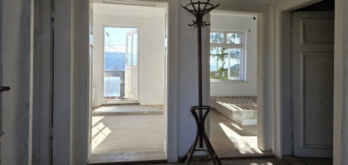 Image No.5-2 Bed Country House for sale