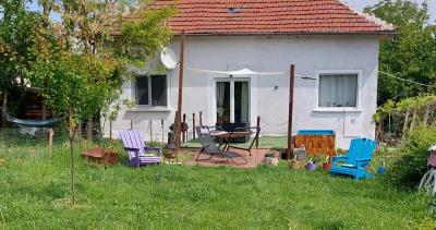 schouse-62cKV_1_b