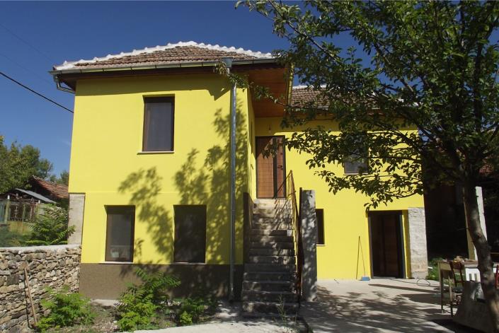 Image No.2-Maison de campagne de 2 chambres à vendre à Vratsa 