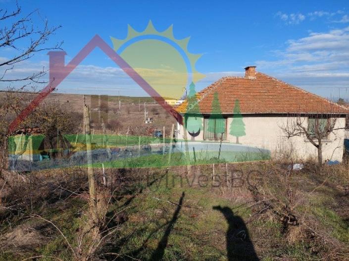 Image No.4-Maison de campagne de 3 chambres à vendre à Yambol 