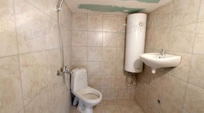 bathroom-830x460