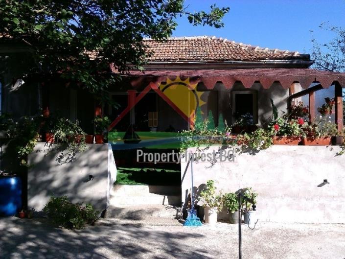 Image No.1-Maison de campagne de 3 chambres à vendre à Dobrich