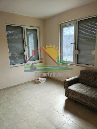 Image No.4-2 Bed Country House for sale