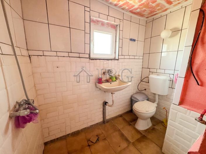 Image No.8-2 Bed Country House for sale