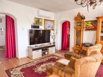 3-bedroom-renovated-house-near-dobrich-and-the-sea-42