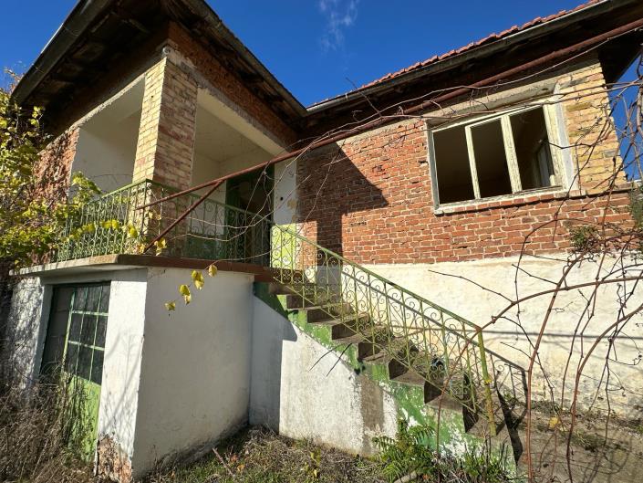 Image No.4-Maison de campagne de 2 chambres à vendre à Haskovo