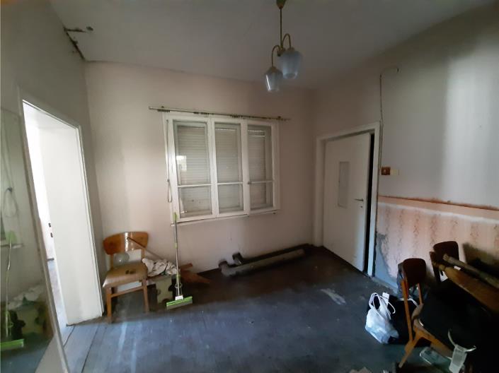Image No.6-2 Bed Country House for sale