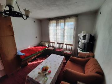 schouse-KjQ7eh_15_b