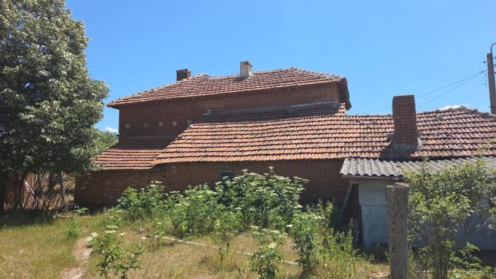 Image No.4-Maison de campagne de 2 chambres à vendre à Yambol 
