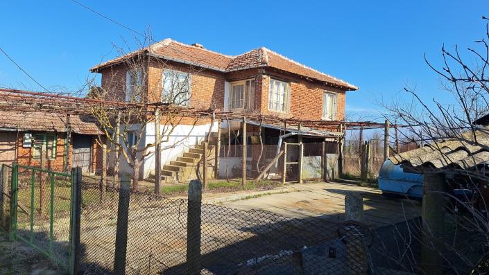 Image No.7-Maison de campagne de 2 chambres à vendre à Yambol 