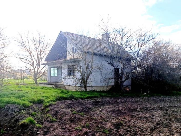 Image No.4-2 Bed Country Property for sale
