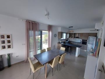 WhatsApp-Image-2024-04-16-at-14-30-12--1-