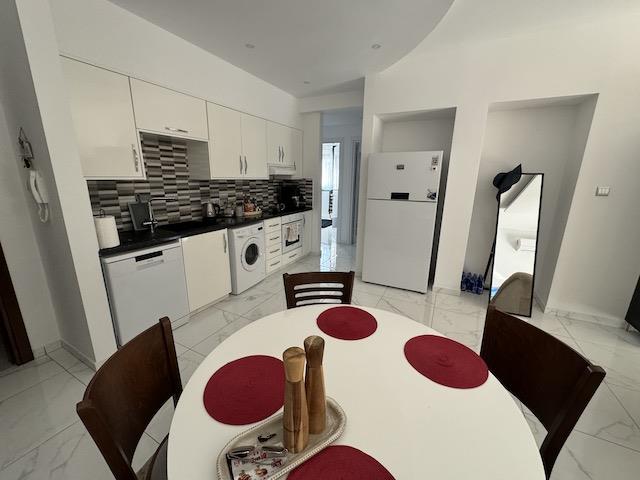 Image No.5-Appartement de 3 chambres à vendre à Tombs of the Kings