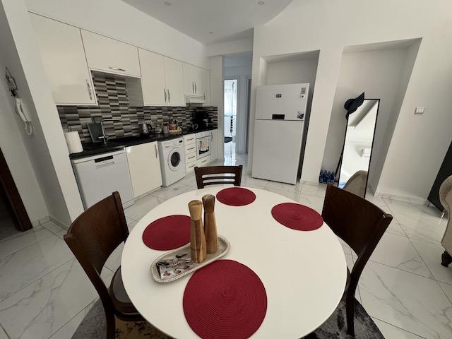 Image No.6-Appartement de 3 chambres à vendre à Tombs of the Kings