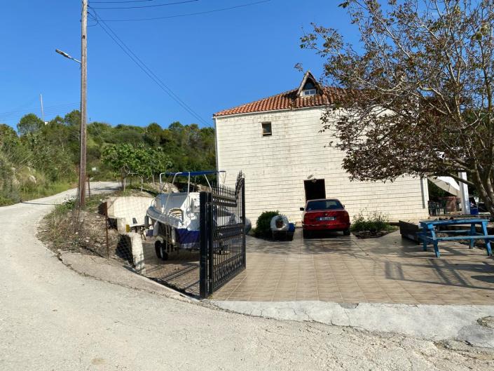 Image No.3-3 Bed House for sale