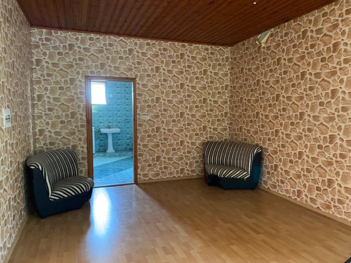 Image No.15-3 Bed House for sale