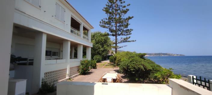 Image No.19-8 Bed Villa / Detached for sale