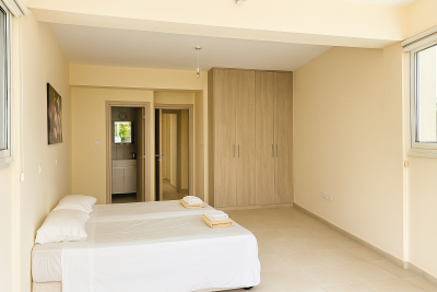 KV1-Big-room-upstairs