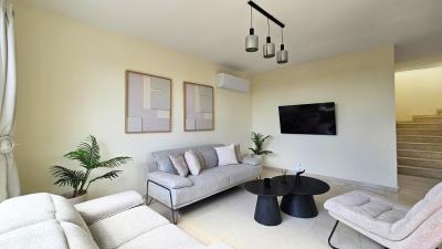 SE-MARKETING-Kokkinos-2-Living-room_Edited--3-
