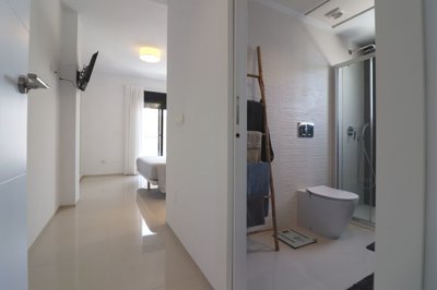 135469ensuite
