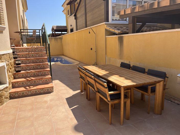 Image No.1-3 Bed Villa for sale
