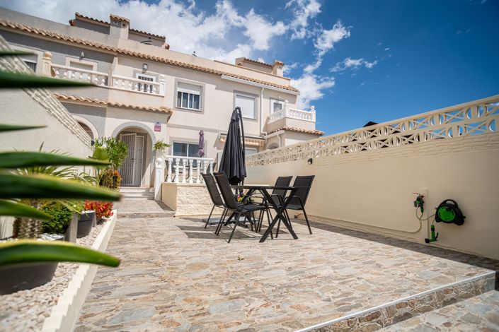 Image No.1-2 Bed Duplex for sale