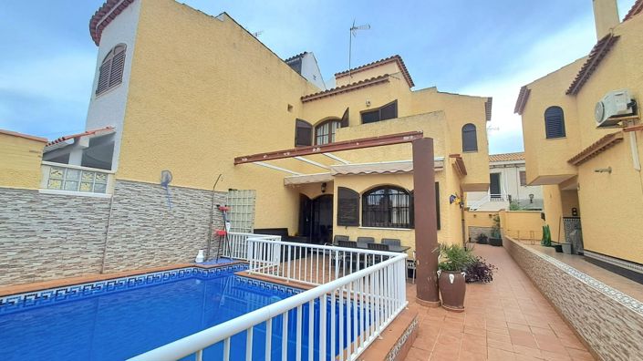 Image No.1-3 Bed Townhouse for sale