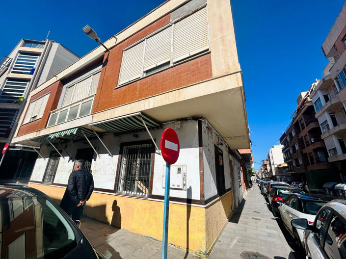 Image No.1-2 Bed Villa for sale