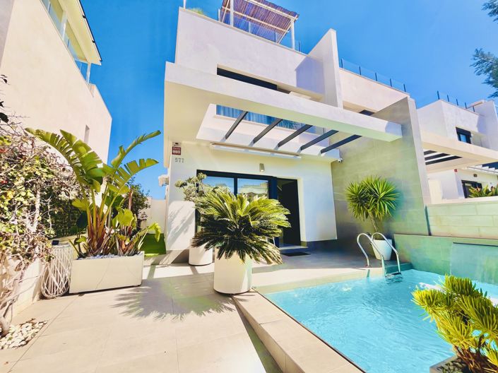 Image No.1-3 Bed Townhouse for sale