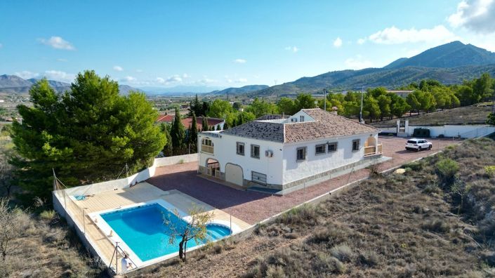Image No.1-5 Bed Villa for sale