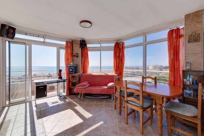 Image No.1-3 Bed Apartment for sale