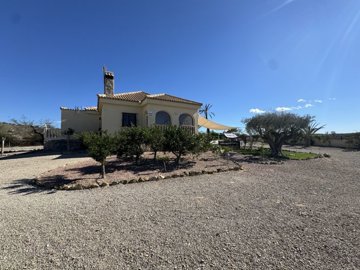country-house-torremendo-1711196-1
