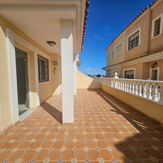 Image No.1-3 Bed Villa for sale