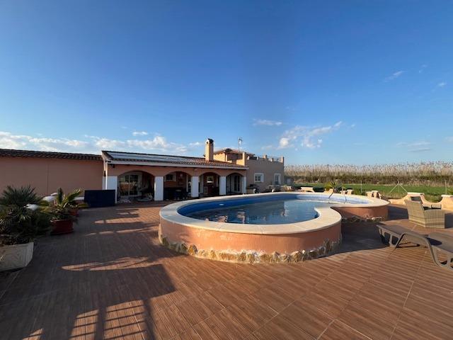 Image No.1-4 Bed Finca for sale