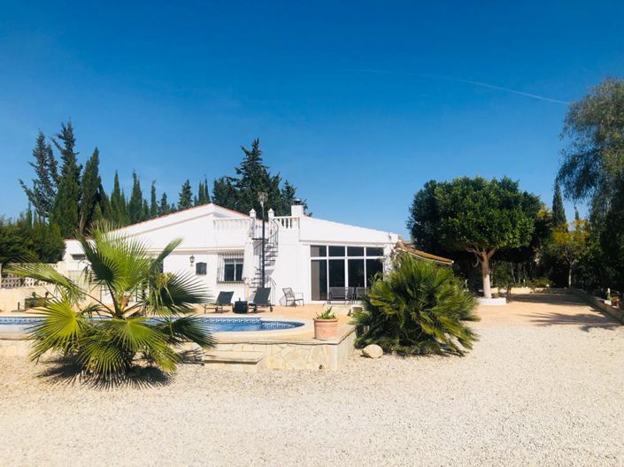 Image No.1-Villa de 3 chambres à vendre à Crevillente