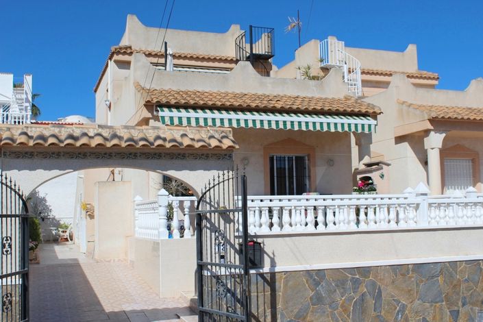 Image No.1-Villa de 3 chambres à vendre à Orihuela Costa