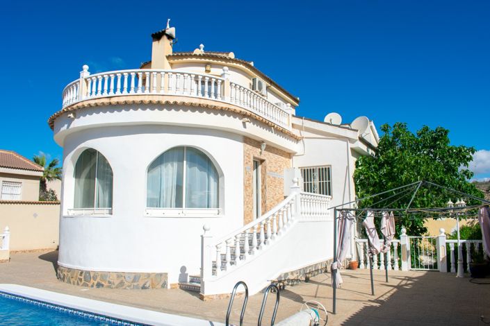 Image No.1-4 Bed Villa for sale