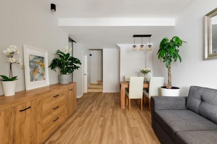 Image No.1-3 Bed Townhouse for sale