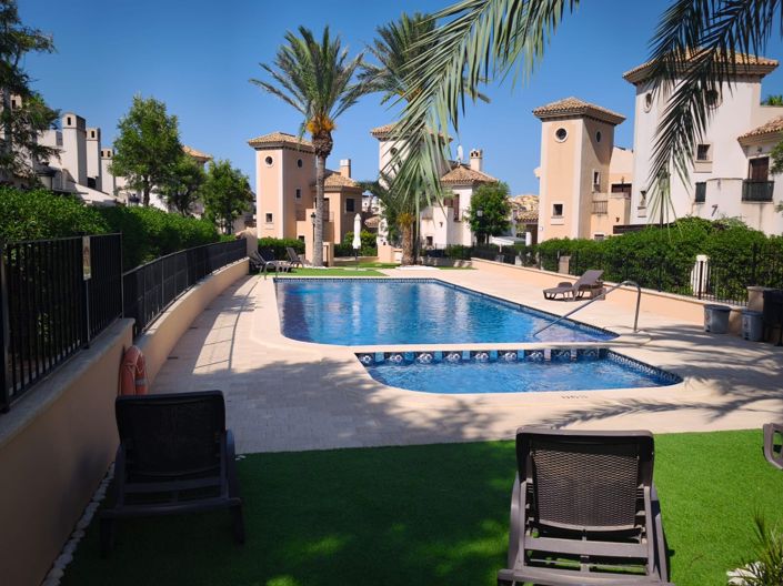 Image No.1-3 Bed Townhouse for sale