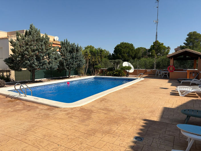 Image No.1-2 Bed Townhouse for sale
