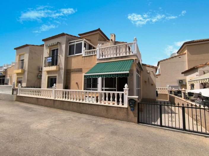Algorfa, Villa