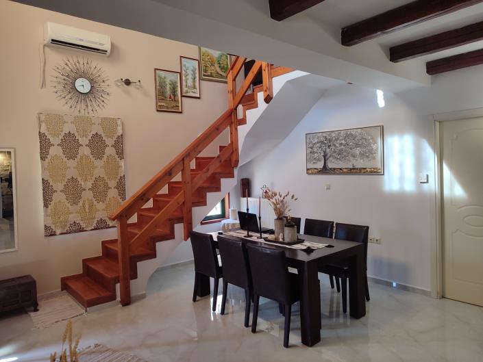 Image No.24-4 Bed Maisonette for sale