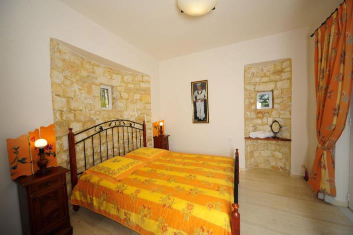 Image No.2-3 Bed Villa for sale