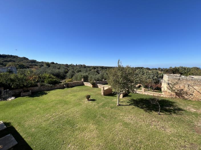 Image No.4-4 Bed House for sale