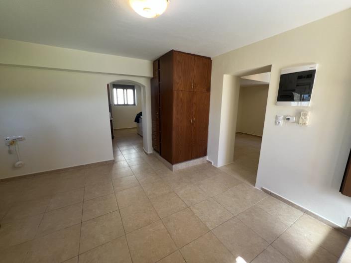 Image No.21-4 Bed House for sale