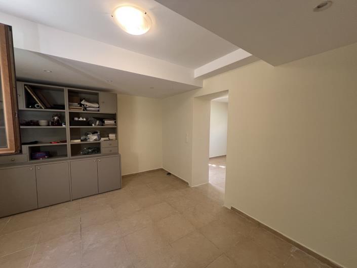 Image No.23-4 Bed House for sale