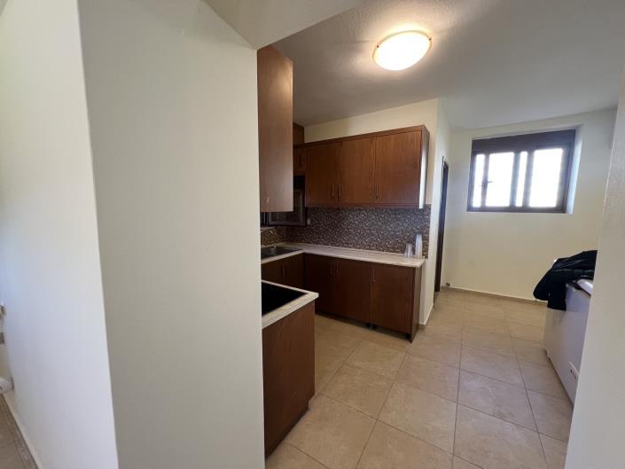 Image No.12-4 Bed House for sale