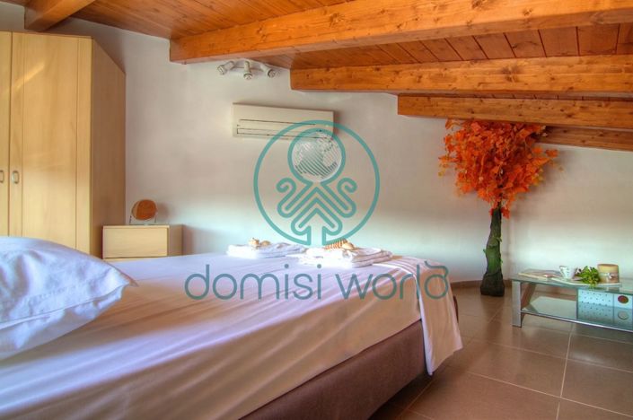 Image No.11-5 Bed House for sale