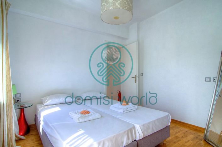 Image No.12-5 Bed House for sale